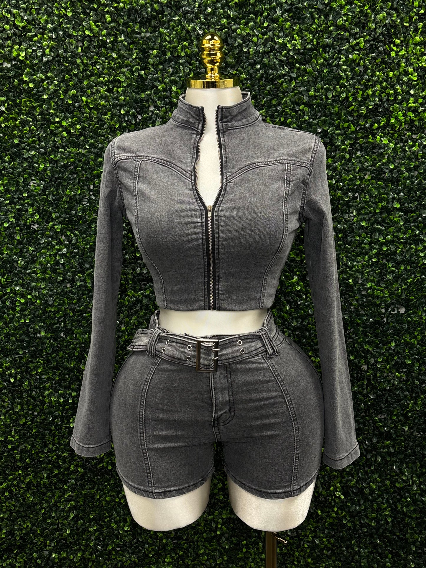 Vixen Three-Piece Set